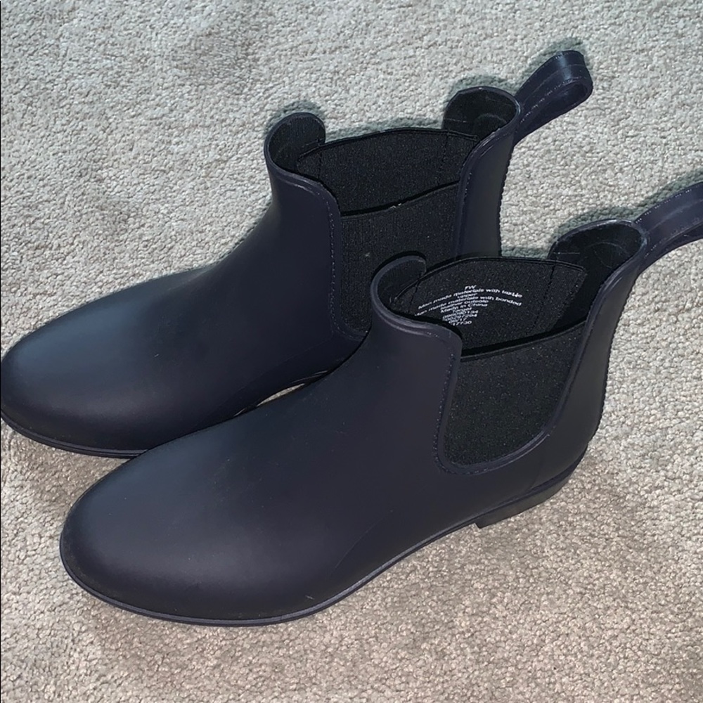 Rain boots